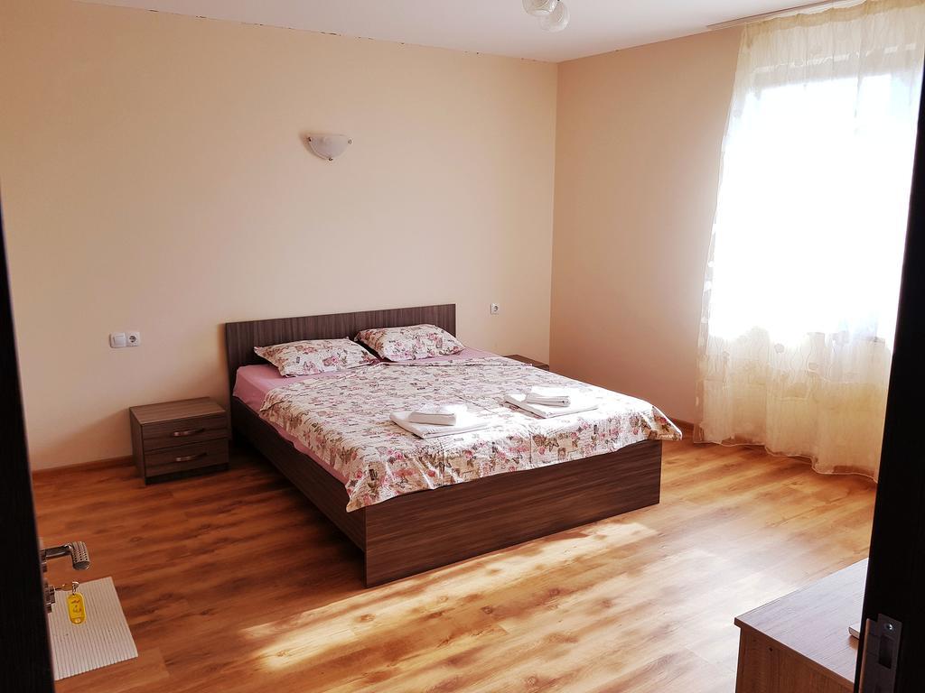 Guesthouse River House Свілєнґрад Екстер'єр фото