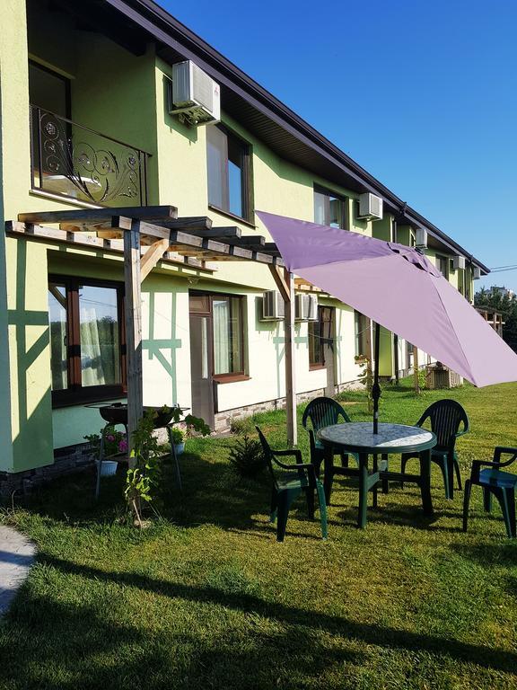 Guesthouse River House Свілєнґрад Екстер'єр фото