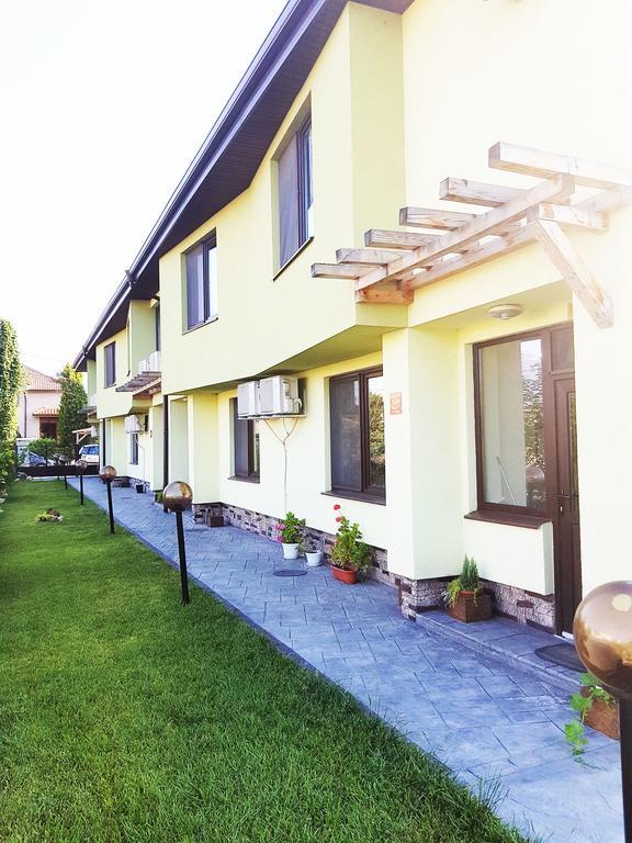 Guesthouse River House Свілєнґрад Екстер'єр фото